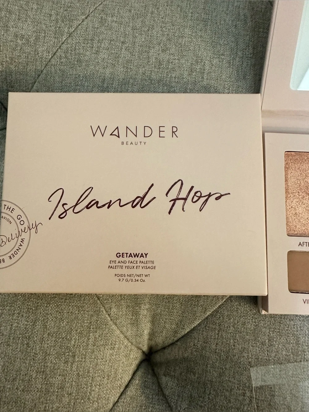 Wander Beauty Island Hops Eyes and Face Palette - New With Box